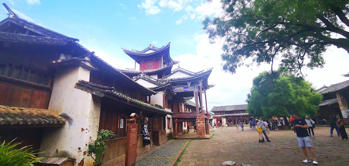 beautiful building in Shaxi ancient town of Dali