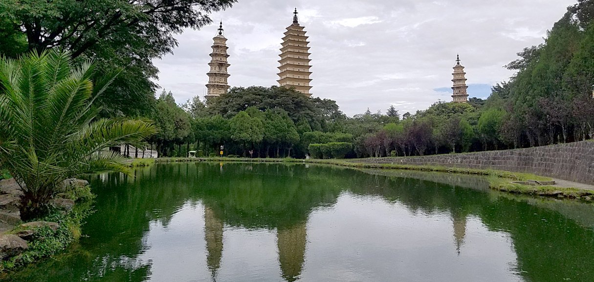 full view of three pagodas in Chongsheng temple in Dali
