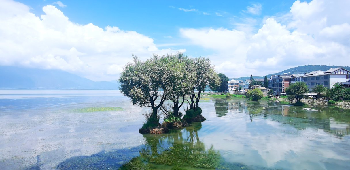 beautiful erhai lake in Dali city