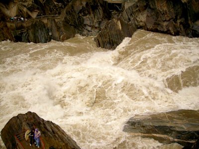 surging river of Jinsha River in Tiger leaping Gorge 