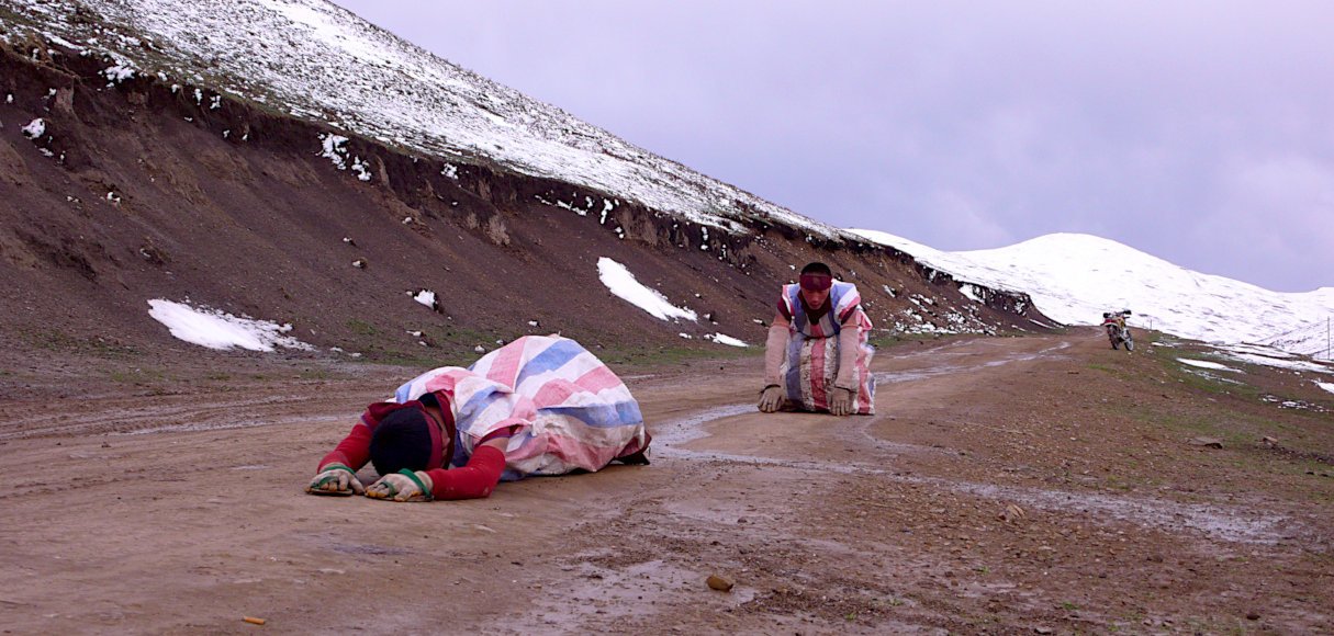 Tibetan Kowtowing Pilgrimage 