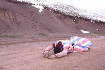 Tibetan Kowtowing Pilgrimage 