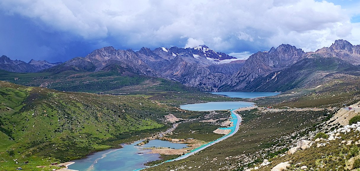 lakes in Litang of Ganzi Tibetan prefecture