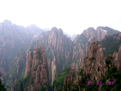 peaks in huangshan mountain